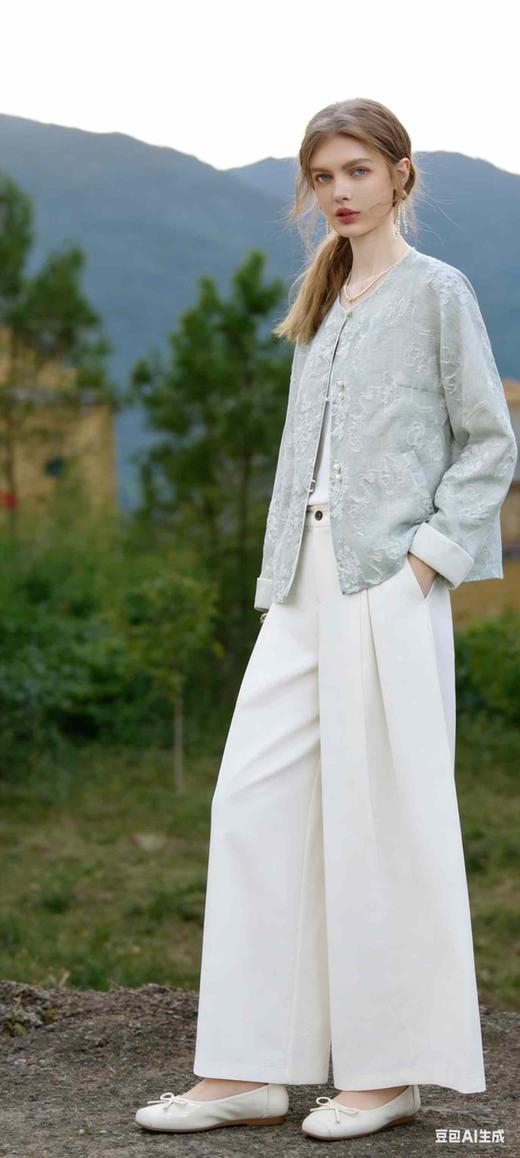 64X511春上新 时尚气质款国风短款外套 商品图2