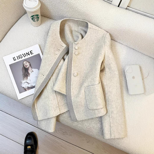 【清风外衣】韩系春季！2026新款燕麦色小香风羊毛双面呢短款外套女时尚高级上衣！ 商品图3