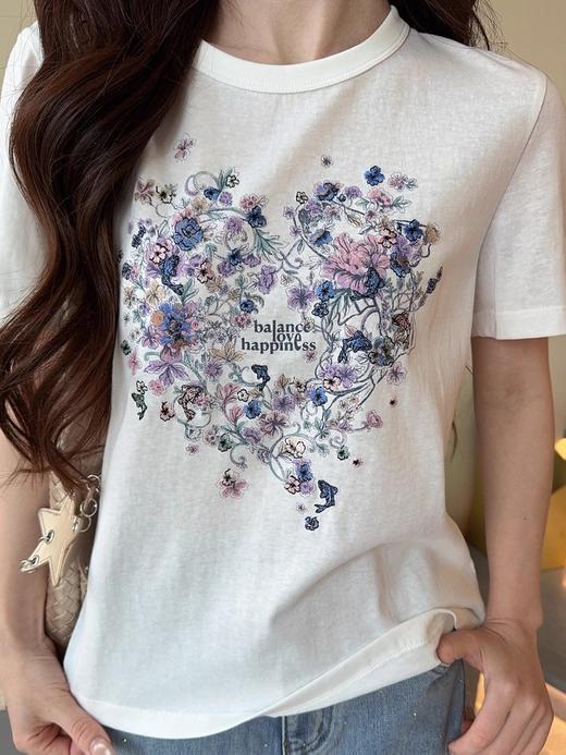 雅y同款 自带浪漫滤镜的爱心花簇 T 恤 商品图10