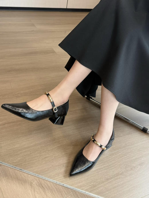 百思图同款超软牛皮金豆子小方跟尖头鞋 商品图8