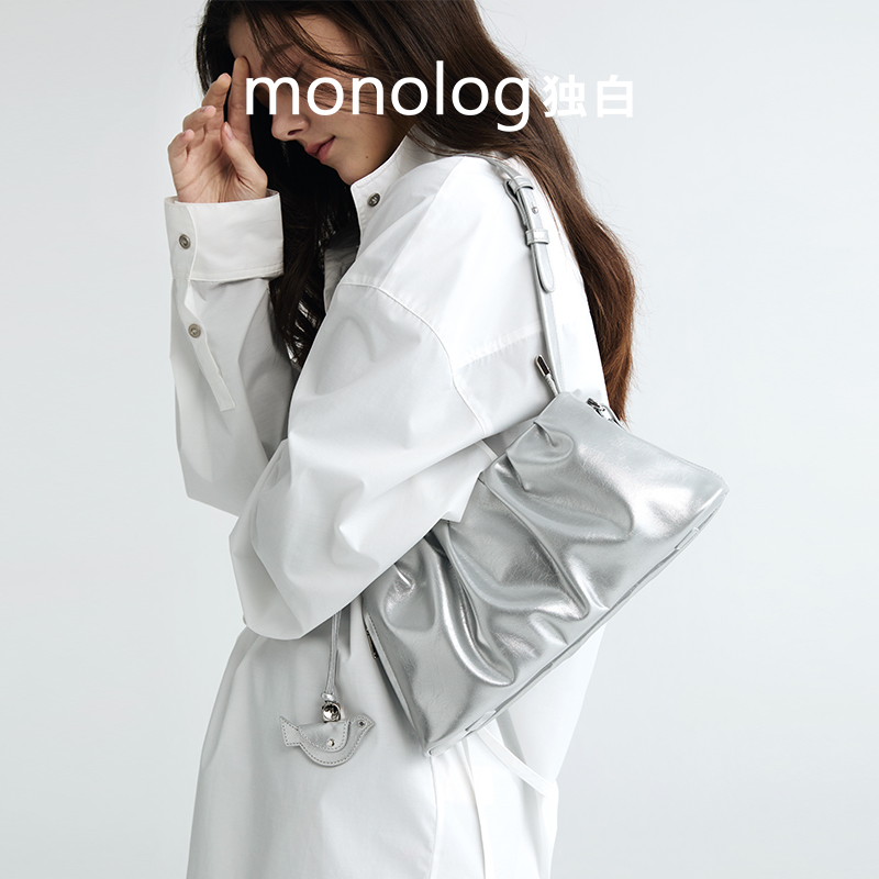 【新品首发】独白X卡拉羊云朵法棍单肩斜挎包日常通勤逛街D4203