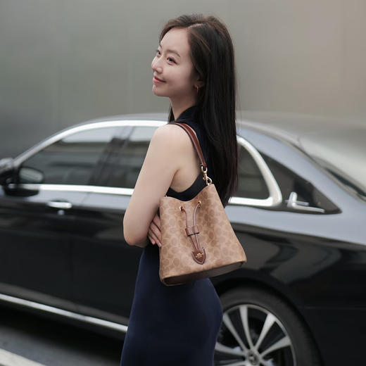 【新款水桶｜香港直邮】COACH/蔻驰 奥莱女士老花ROWAN水桶包手提包CBH06/CBH07 清关约7个工作日 -w 商品图3
