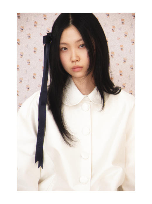 Kaiy Xiao 羊脂玉灵娃娃领真丝廓形外套 商品图1