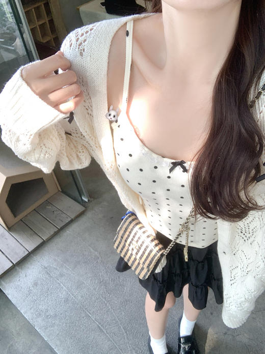 <曾小咸推荐>3.30现货秒杀 ！微信超特价！韩系蝴蝶结波点背心 日常79.99 立减50 秒杀29.99！！黑色半身裙 日常169.99 立减100 秒杀69.99！！ 商品图5