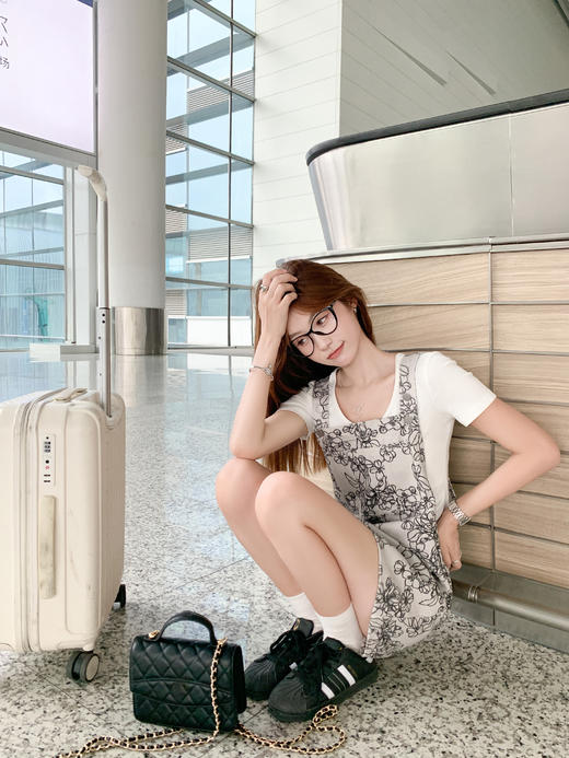 <曾小咸推荐>3.29现货秒杀 ！微信超特价！复古渡鸦印花背带短裙 日常199.99 立减100 秒杀99.99！！ 商品图8