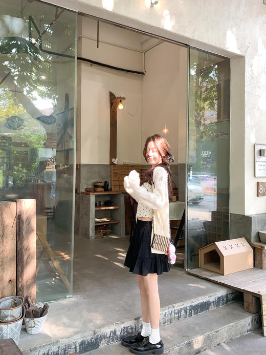 <曾小咸推荐>3.30现货秒杀 ！微信超特价！韩系蝴蝶结波点背心 日常79.99 立减50 秒杀29.99！！黑色半身裙 日常169.99 立减100 秒杀69.99！！ 商品图7