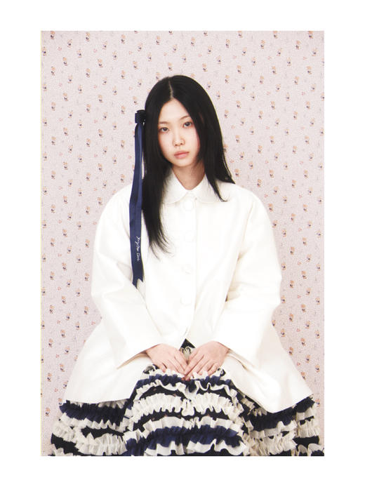 Kaiy Xiao 羊脂玉灵娃娃领真丝廓形外套 商品图0