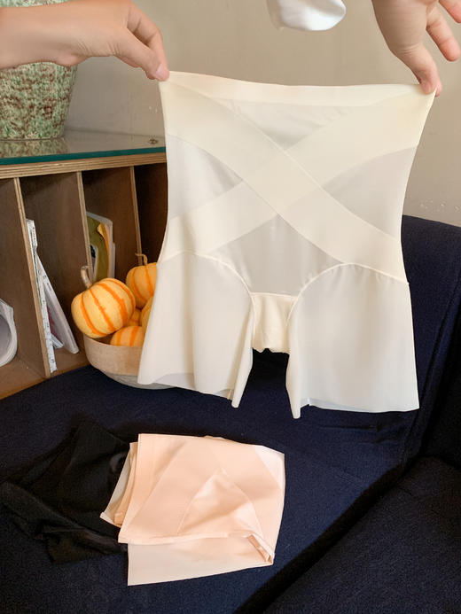 <曾小咸推荐>3.30现货秒杀 ！微信超特价！高腰收腹抑菌安全裤【贴身衣物不退不换】 日常89.99 立减50 秒杀39.99！！ 商品图8