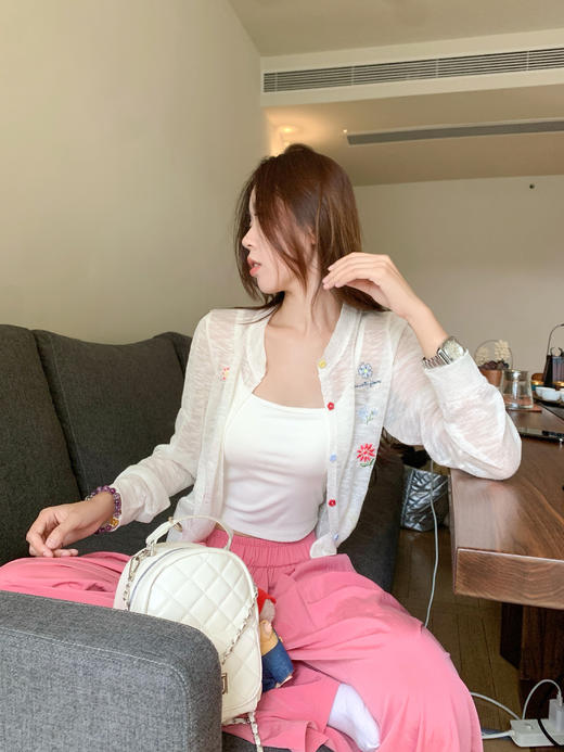 <曾小咸推荐>3.29现货秒杀 ！微信超特价！韩系彩色绣花防晒针织开衫 日常149.99 立减70 秒杀79.99！！ 商品图11