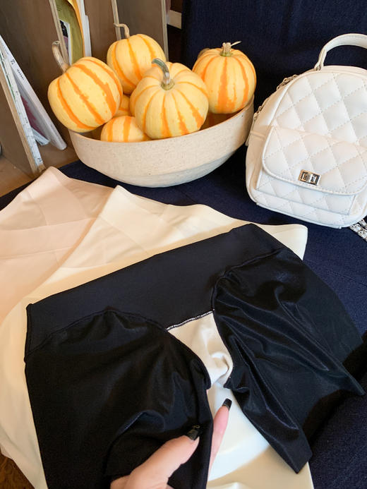 <曾小咸推荐>3.30现货秒杀 ！微信超特价！高腰收腹抑菌安全裤【贴身衣物不退不换】 日常89.99 立减50 秒杀39.99！！ 商品图5