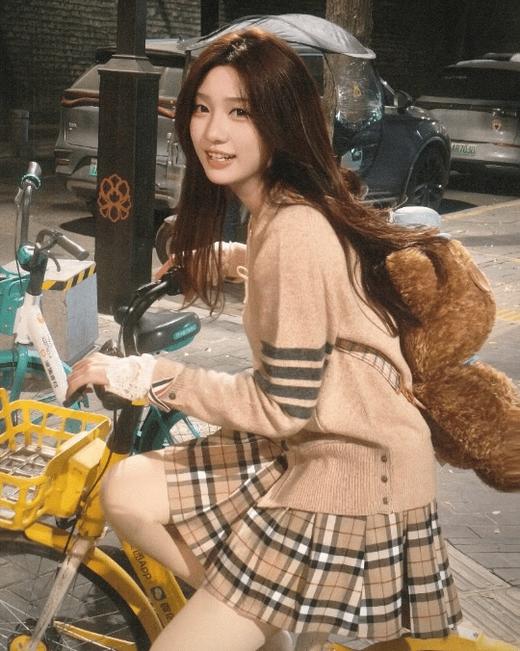 直发 bbr同款， 高腰复古百褶裙，内带短裤防走光 商品图6