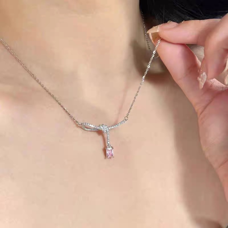 直发 整条925纯银 何方珠宝 极光丝带结锁骨链