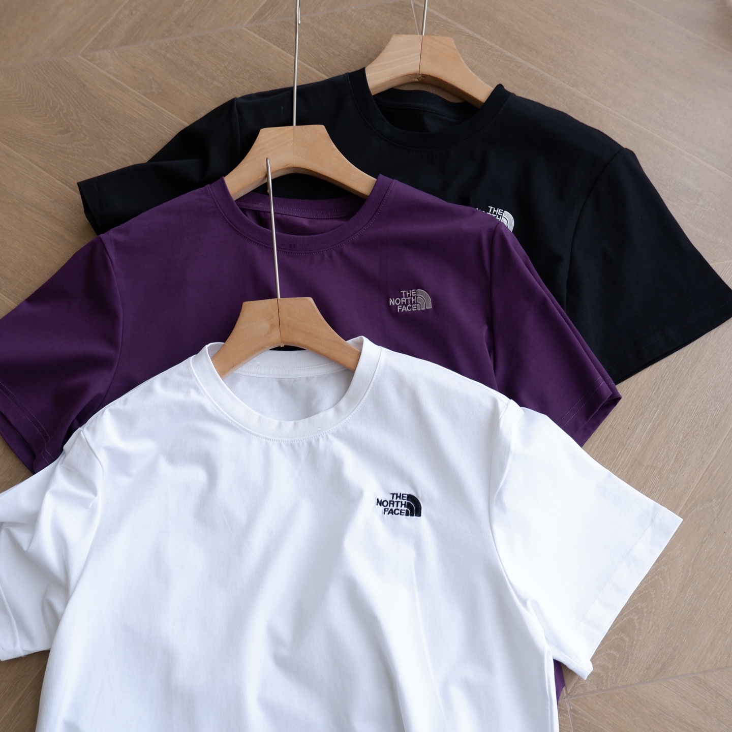 直发【26002】余料加栽，情侣同款，北家刺绣T恤