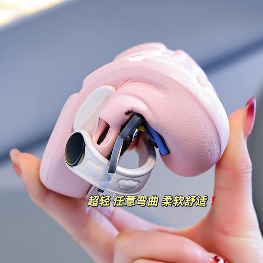 👏超性价比❗️工厂直发❗️EVA环保材质❗️春夏的必备单品！🎈【儿童卡通两穿洞洞鞋合集】柔软鞋身不挤脚，🌸贴合宝宝脚型不磨后跟，透气洞洞设计告别闷脚臭❗️  商品图8