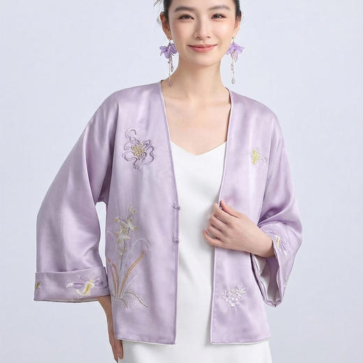 「自」全新升级【铂金会员404/天猫539/差价135】(22504)洛诗琳气质新中式外套2026新款国风双面穿宽松V领绣花外套 商品图1