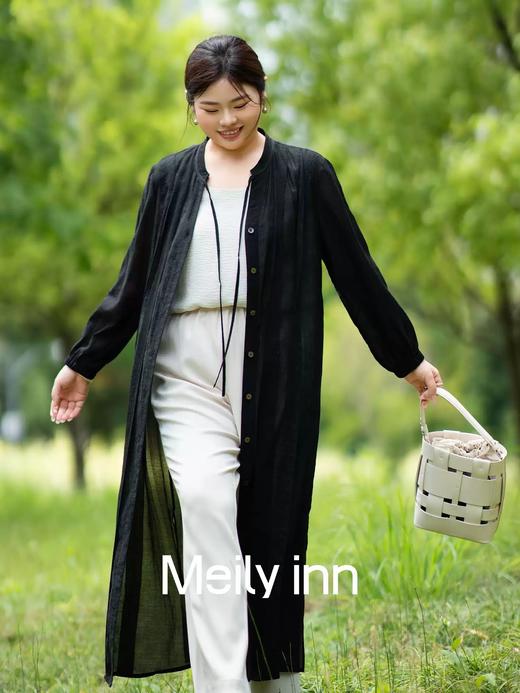【群内福利】【开襟衬衫】领口黑系带，轻轻一系，小V领拉长颈部线条，对圆脸、短颈的姐妹超友好 商品图0