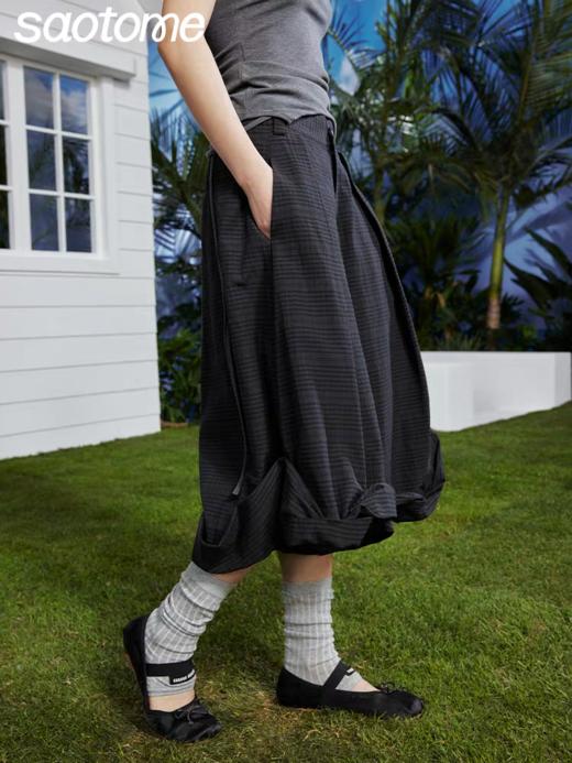 早乙女惠子saotome/STMKZ222118/重工打褶暗纹七分裤 商品图2