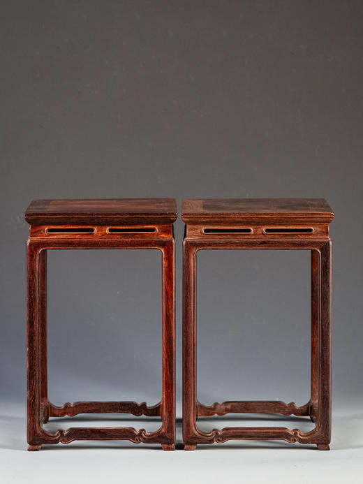 紫檀鱼门洞开窗花几摆件（一对） 商品图1