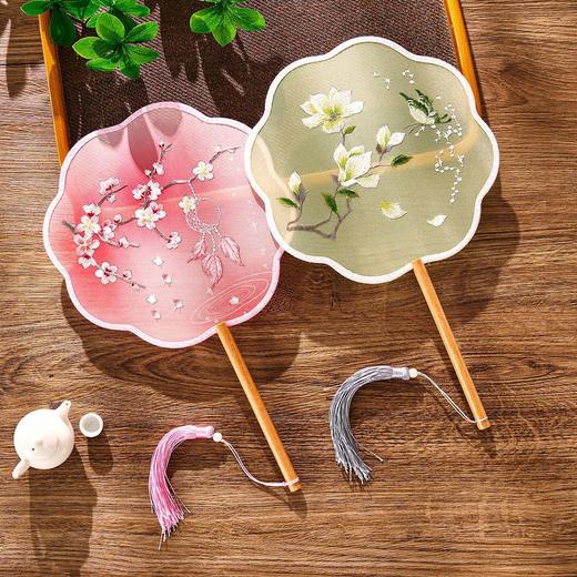 【古风刺绣团扇】新中式国风夏日汉服旗袍拍照道具女扇演出表演舞蹈扇扇子 商品图0