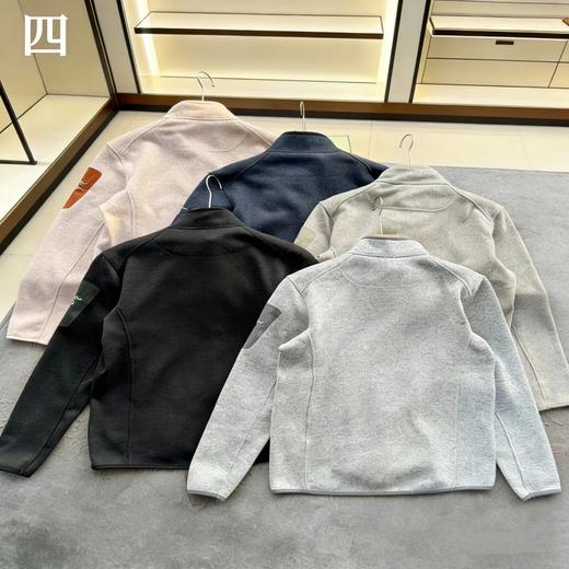 F0327119高性能针织立体硅胶带拉链袖袋立领抓绒夹克外套 商品图5