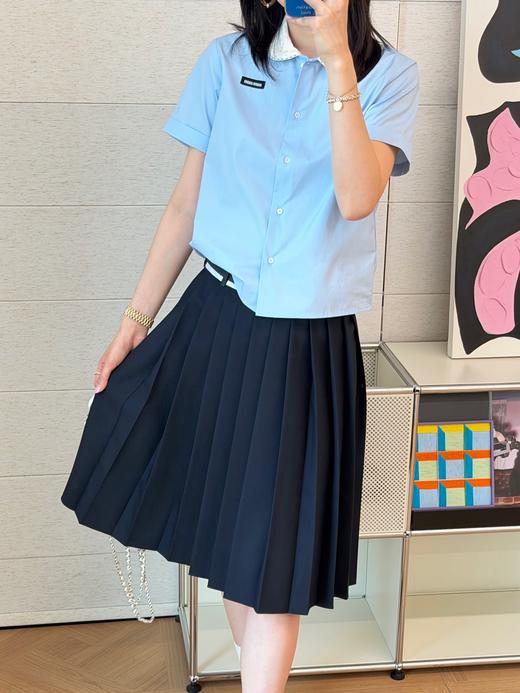 缪缪 新款浅蓝娃娃领衬衫 商品图1