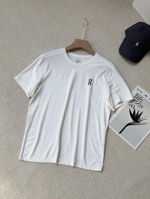 点此购买 昂跑夏季Club-T男士圆领速干短袖T恤 xj 343622 商品图4