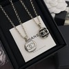 HD12 香奈儿 圆牌方珐琅项链黑/白 商品缩略图1