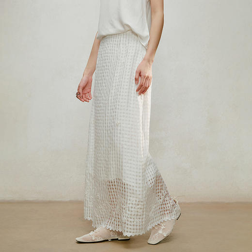 【林栖设计小店】手工钉花|时装周同款格纹绣花宽松2026夏新款百搭半身裙1962202 商品图0
