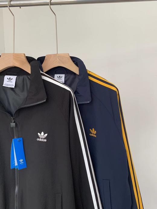 F032786复古运动风日常通勤胸口刺绣Logo泡泡纱条纹外套 商品图1