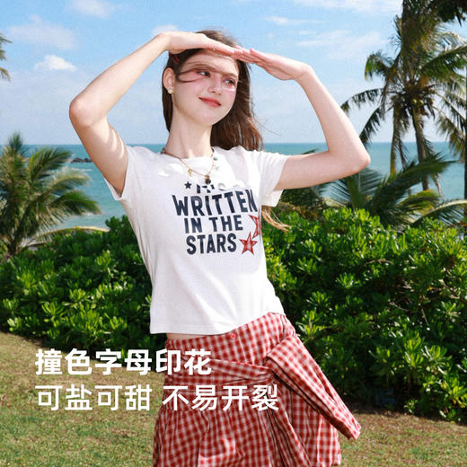 三彩独醒2026夏季新款字母印花T恤甜酷短款修身圆领套头衫上衣F 商品图2