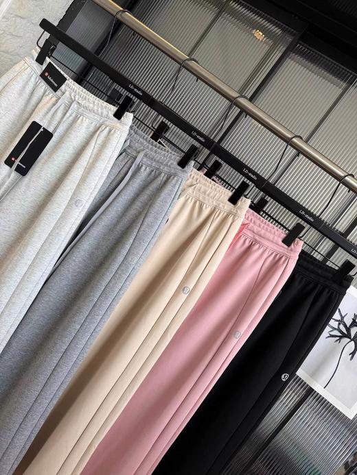 F032767春季秋季女款宽松版立体剪裁柔软舒适透气长裤 商品图3