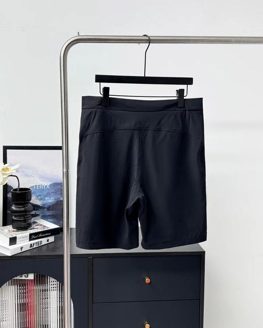 F032785多拉链口袋设计纯色Logo刺绣系扣直筒夏季中腰休闲短裤 商品图7