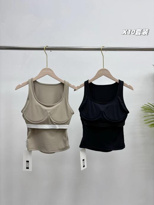 F0327109春夏新款双面云感运动背心+瑜伽短裤套装 商品图4