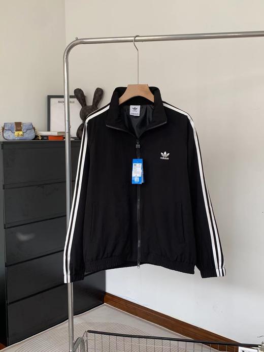 F032786复古运动风日常通勤胸口刺绣Logo泡泡纱条纹外套 商品图14