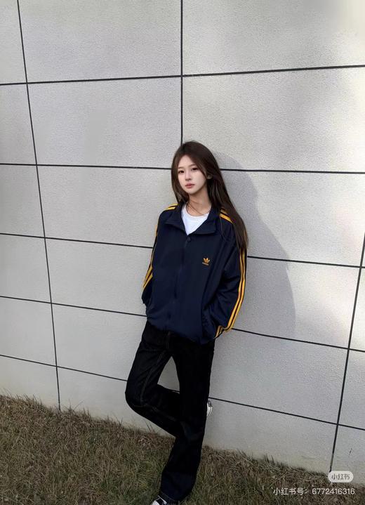 F032786复古运动风日常通勤胸口刺绣Logo泡泡纱条纹外套 商品图10