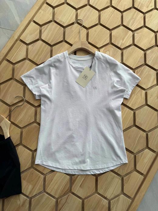 F032764女款休闲百搭无缝一体织圆领日常上衣针织短袖T恤 商品图5