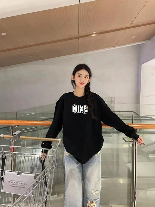 F032727春秋季新款休闲百搭胸前趣味图案户外休闲情侣长袖卫衣 商品图12