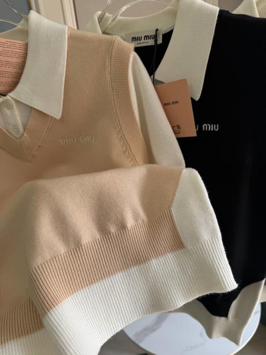 点此购买 缪缪夏季翻领polo假两件针织衫短袖T恤 mp 343619 商品图13