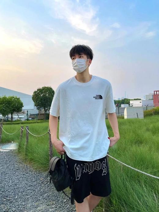 F032794胸口小标黑白双色宽松遮肉短袖T恤情侣款 商品图9