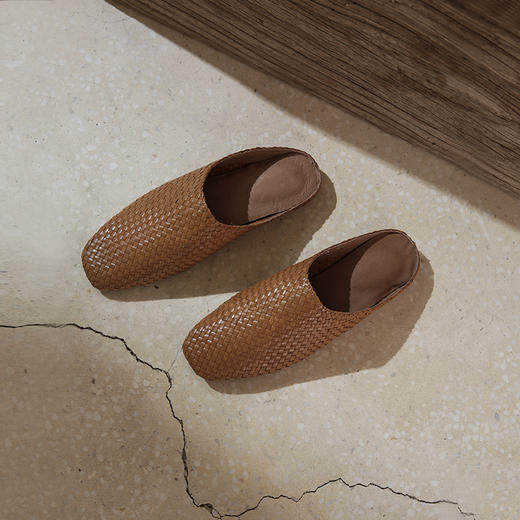 Le' Murmure 原创设计师时髦手工牛皮编织包头拖鞋女户外春夏新款 商品图0