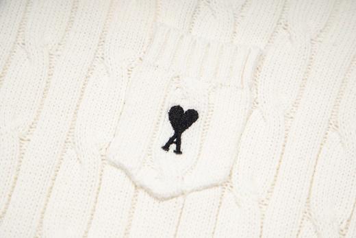 F032741小爱心刺绣麻花女款口袋刺绣圆领百搭针织短袖 商品图12