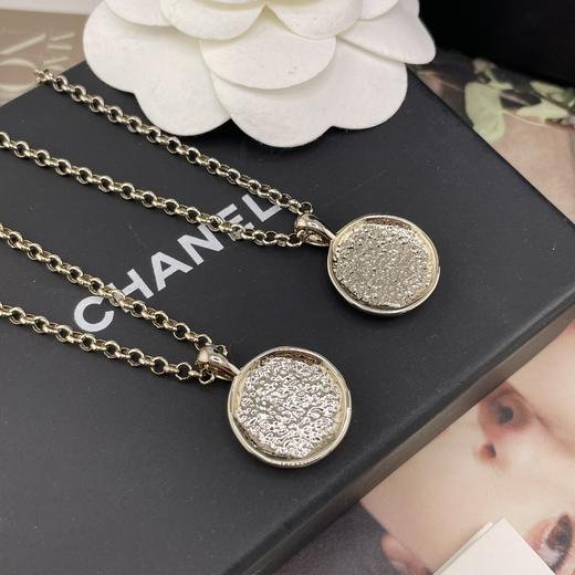 HD12 香奈儿 圆牌方珐琅项链黑/白 商品图4