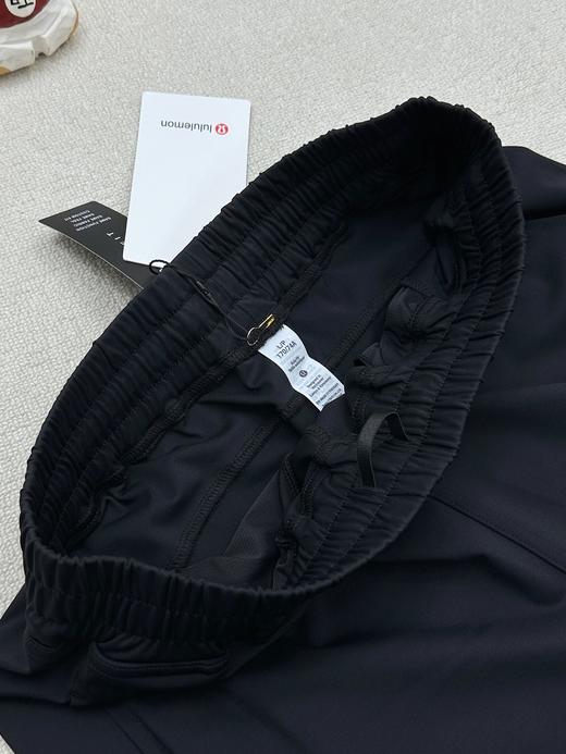 点此购买 lululemon露露Run State男子速干透气健身运动跑步长裤 md 343645 商品图9