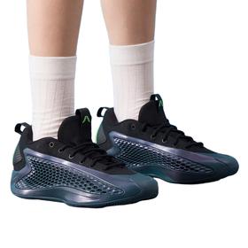 adidas阿迪达斯 通用篮球鞋 JQ6135