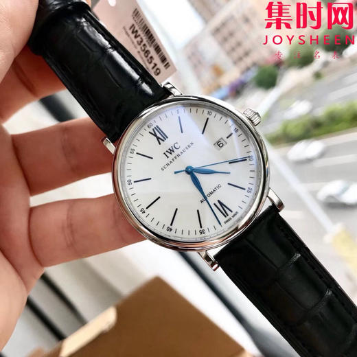 原单渠道出口订单！瑞士机 IWC万国柏涛菲诺 系列 表径40mm 美洲鳄鱼皮表带 男士腕表
受追捧的蓝针，柏涛菲诺150周年纪念IW356519 商品图3