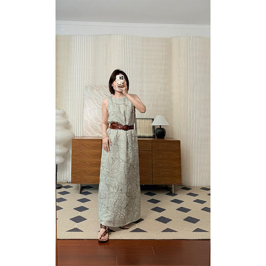 万物生长 苎麻莱赛混纺 超轻盈H型one-piece背心连衣裙 巨显白的粉绿色 南法度假和日常通勤都可 商品图0