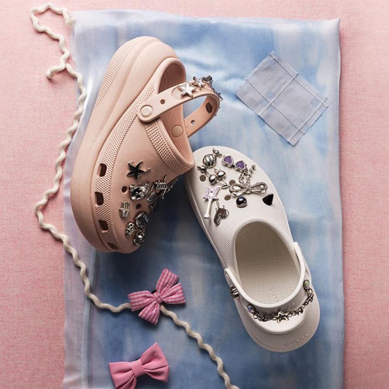 【奥莱顺丰直发】【卡骆驰crocs  亲子款洞洞鞋】涉水玩乐 不闷脚 亲子同款