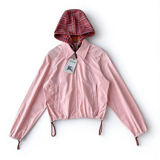 Burberry原单26早春新款粉色冲锋衣。  自己备注号码 商品图3