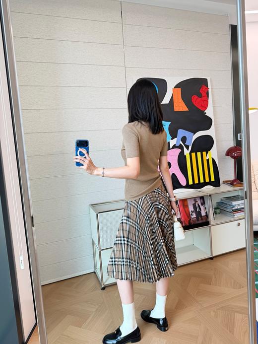 巴宝莉 2026早春限定最新款金线针织上衣 商品图8