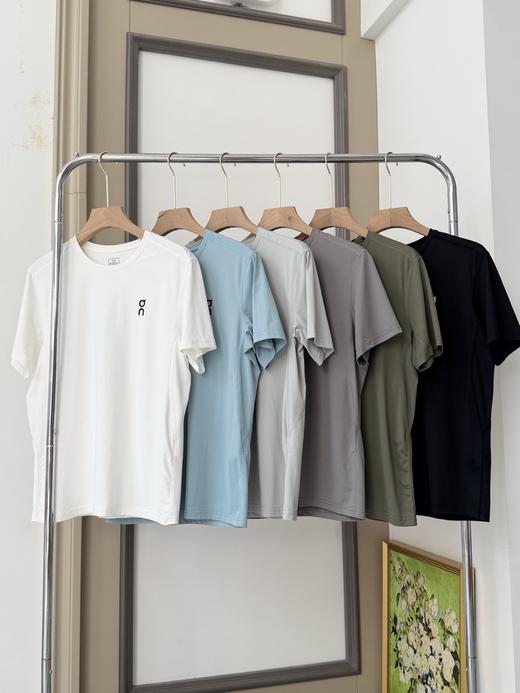 点此购买 昂跑夏季Club-T男士圆领速干短袖T恤 xj 343622 商品图0